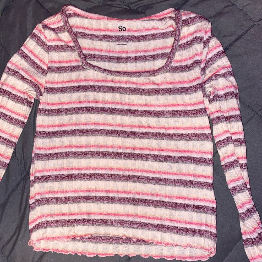 cropped long sleeve top